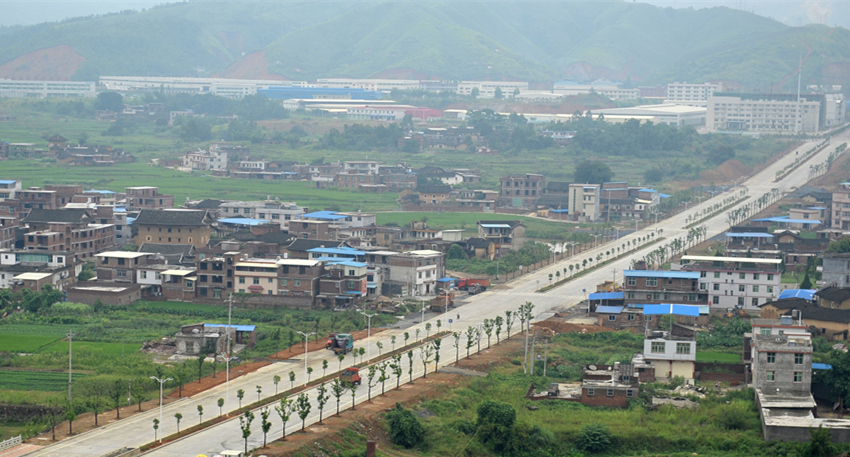 龙岩高新园区南环路.jpg